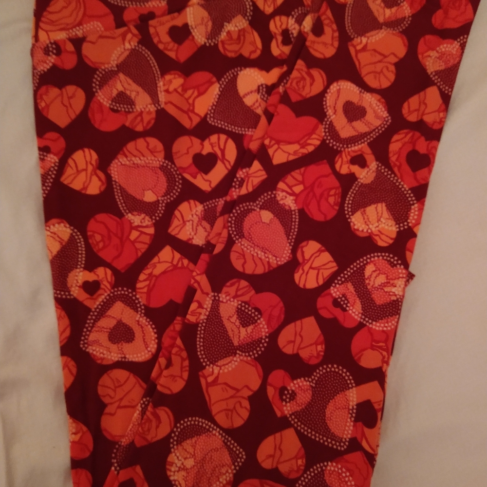 Lularoe TC Valentine's day leggings